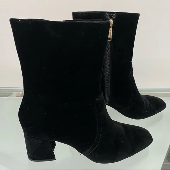 Isaac Mizrani ankle boots 👢 Host Pick - Picture 3 of 10